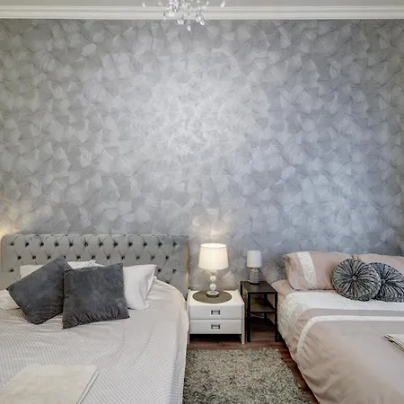 Buda Center Budapeste