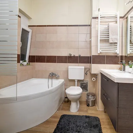 Buda Center 布达佩斯