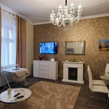 Апартаменты Buda Center *